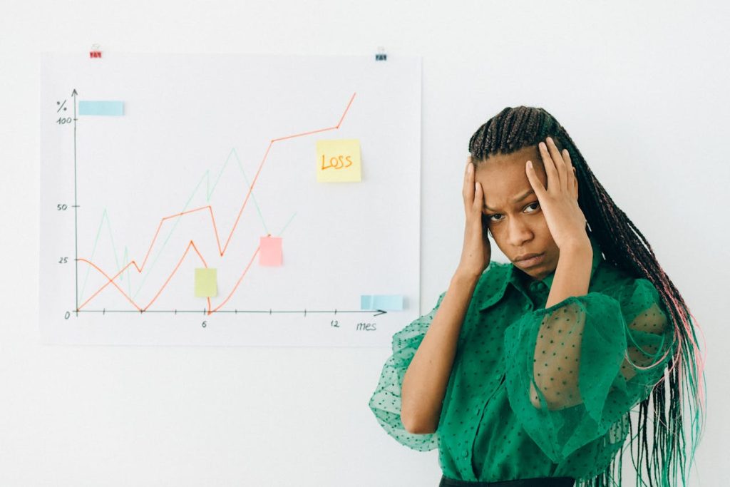 Qué hacer si la competencia puja por tu marca en Google Ads