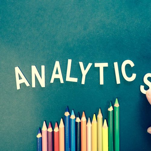 Cómo un Especialista en SEM mejora tu estrategia de marketing