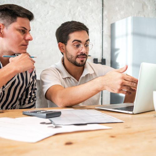 Especialista SEM vs. Especialista SEO: Diferencias y Sinergias en el Marketing Digital